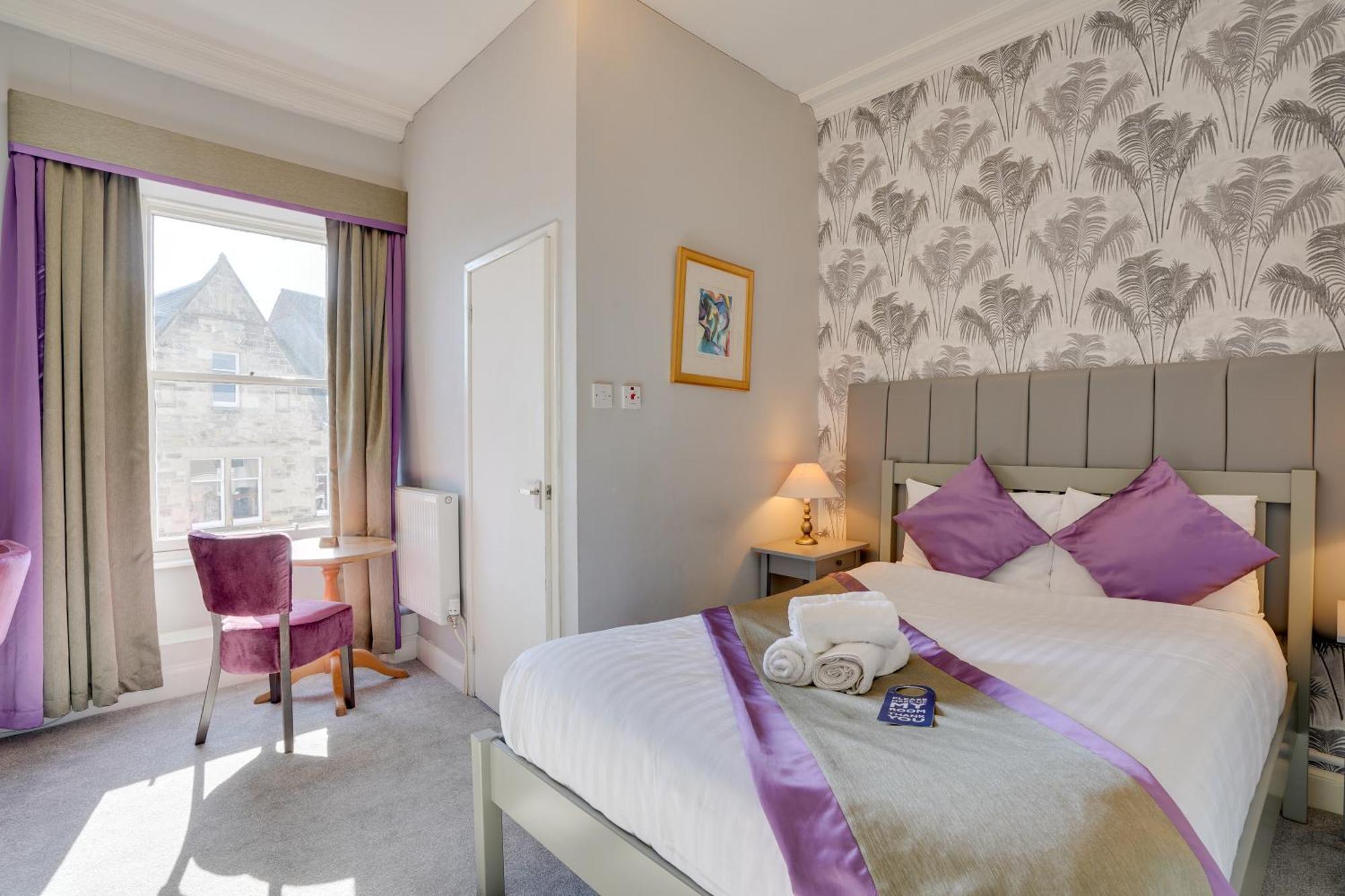 The County Hotel - Self Check-In, Ultra Fast Wi-Fi, Free Parking, Central Location Selkirk Exterior foto